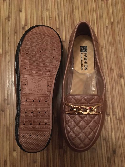 Женские Лоферы 39р