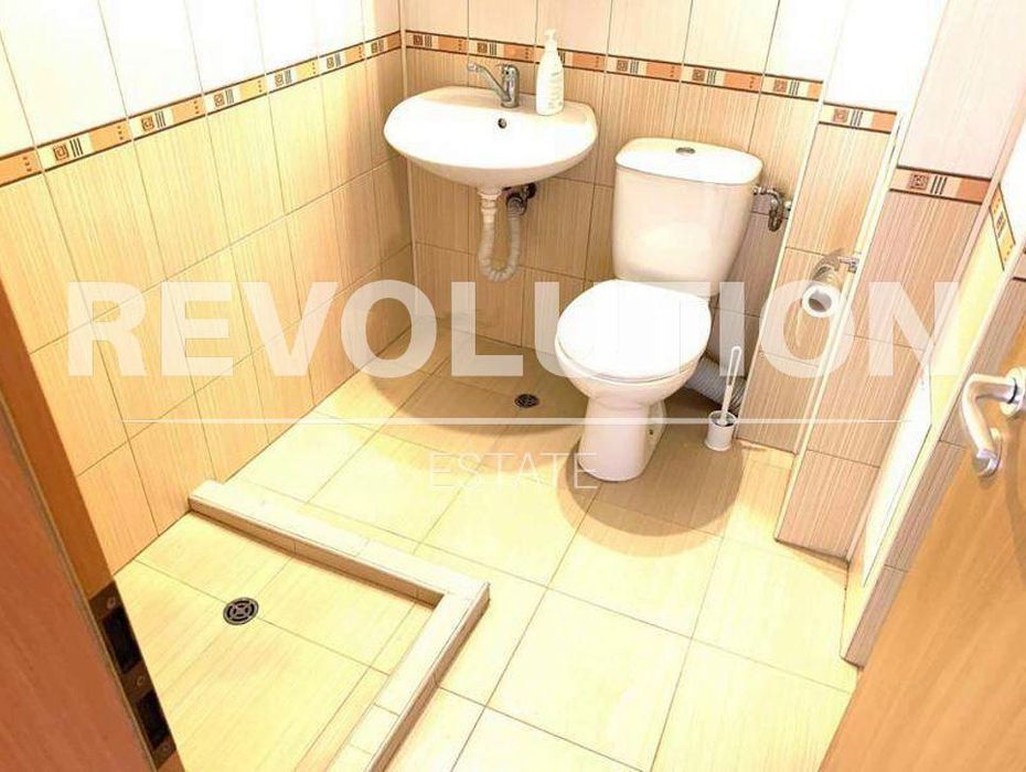 Дава се под наем Двустаен апартамент в Варна, Цветен квартал - 60 кв.м за 350 € - Снимка #6