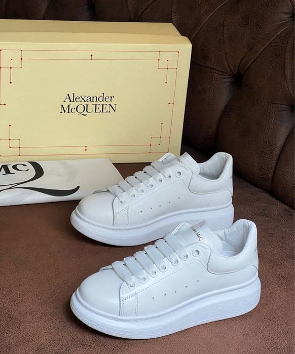 Налични Alexander McQueen Дамски маратонки