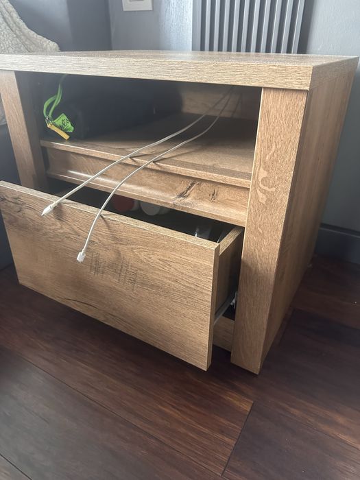 Скрин 2 бр нощни шкафчета 2 бр