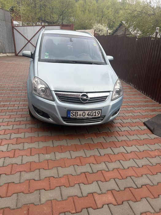 Opel zafira 2010