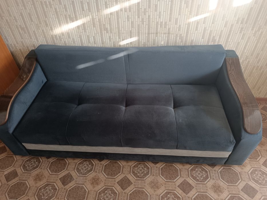 Продам Диван Самовывоз Срочно