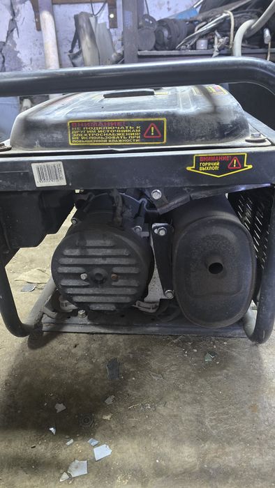 Продам бензогенератор