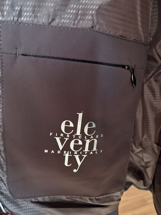 Мужской пуховик Eleventy, 48 размер