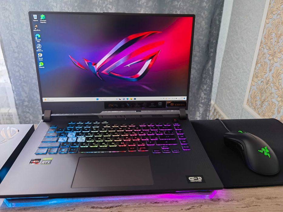 Продам мощный игровой ноутбук Asus ROG Strix 1ТБ