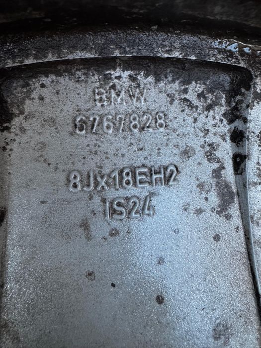 Vând jante BMW originale