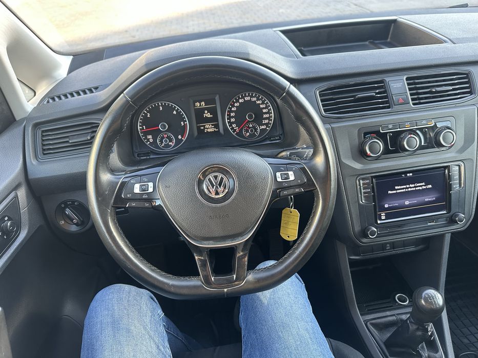 Vand VW Caddy Maxi 2017 2.0 tdi 150 cp an 2017 euro 6 climatic funtional import recent Olanda