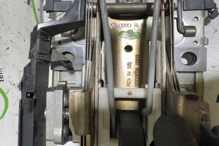 Ax volan Volkswagen VW Golf 2001 1.4 MT (75 hp)