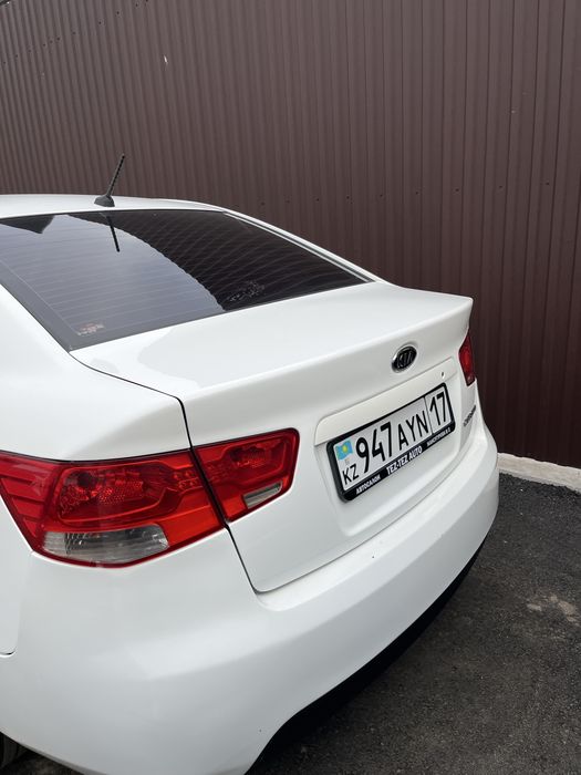 Kia cerato 2012