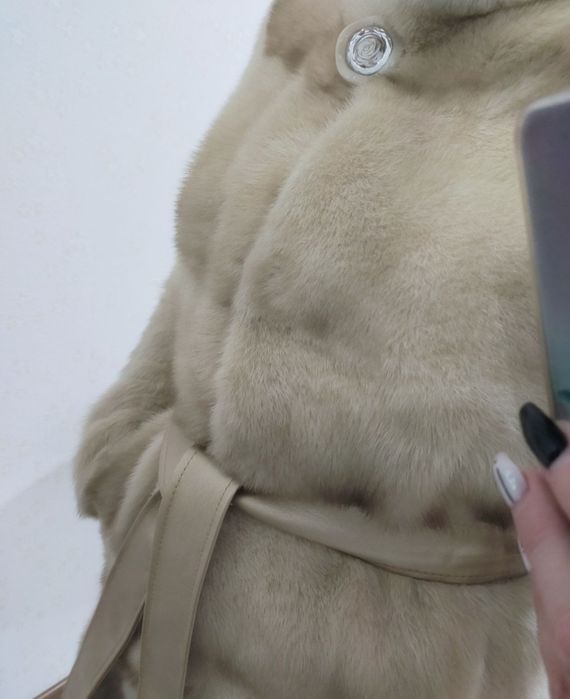 Продам шубу норковую