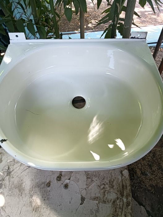 Продается бочек от унитаза за 6000т