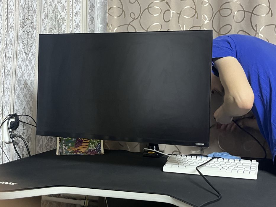 Монитор Б/У Samsung