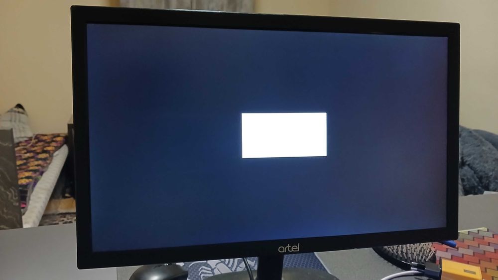 Monitor Artel 19dyumli