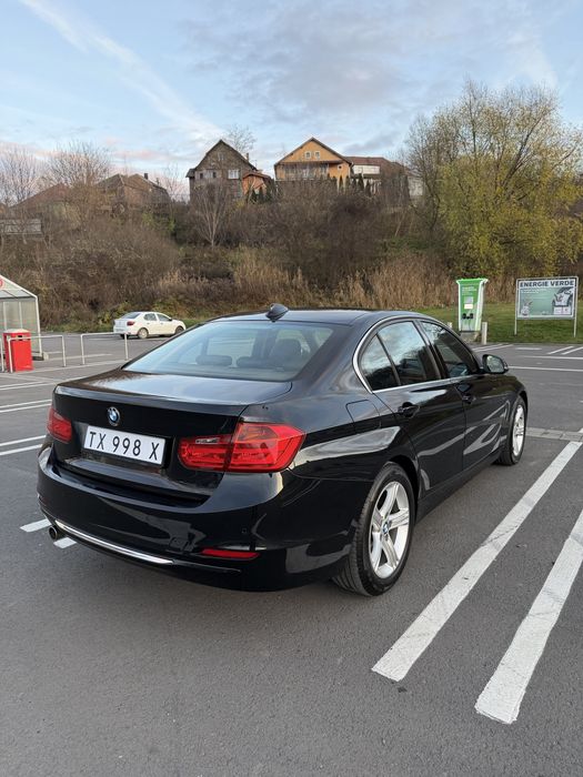 BMW F30 320 184 cp Navi Bi-Xenon Sport Head up Display
