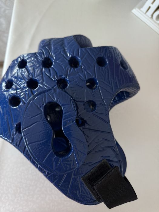 Шлем для единоборств