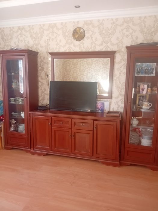 Продам стенку в гостиную