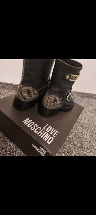 Ghete biker piele cu ținte,Love Moschino,marimea 37,stare excelenta