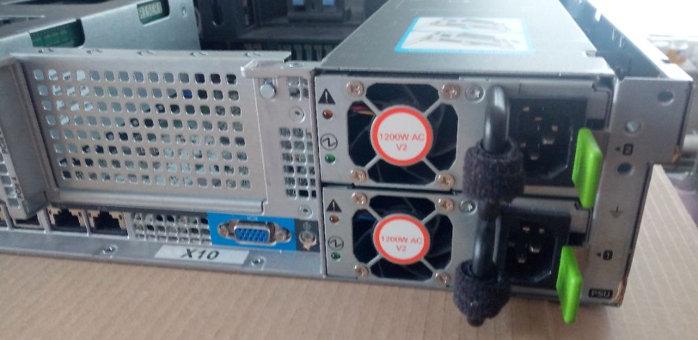 Сървър Cisco UCS C240 M4L 12*LFF 2*E5-2650v4 12c 2.2-2.9GHz 64GB MRAID