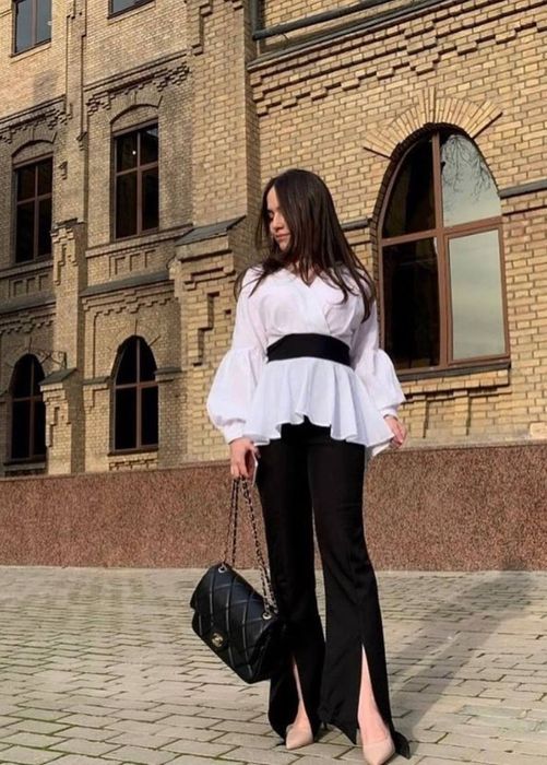 Aktrisa Irina Sotikovaning erotik fotosuratlari