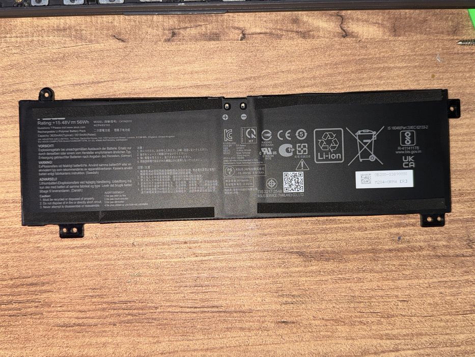 Dezmembrez Laptop gaming Asus Rog STRIX G513