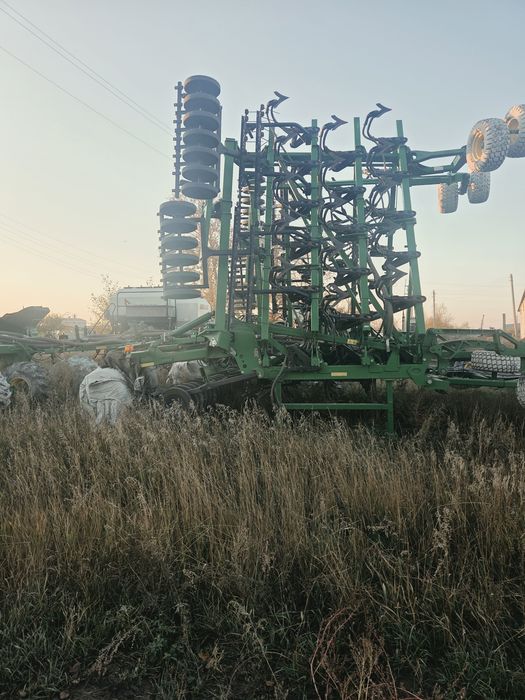 Продам посевной комплекс джон дир