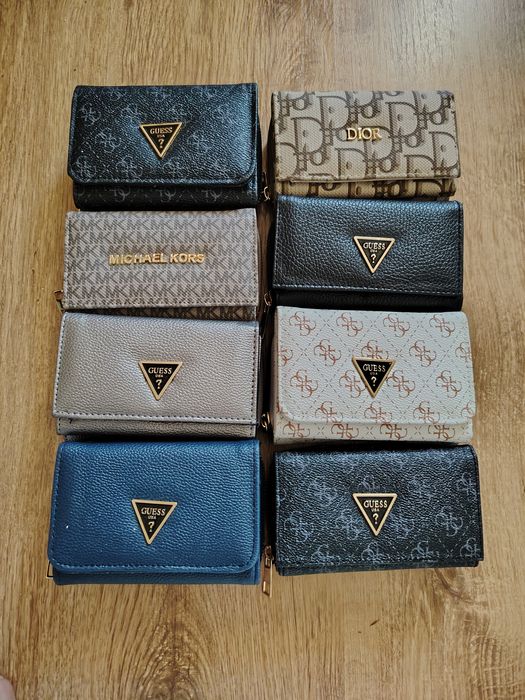 Портмонета на Guess
