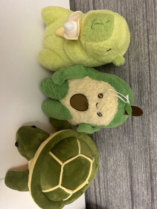 Продам игрушки , хорошие милые