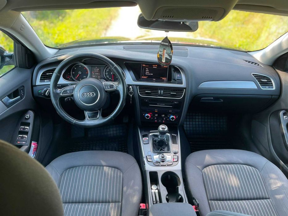 Audi A4 B8.5 Facelift  2013 Bi-xenon led