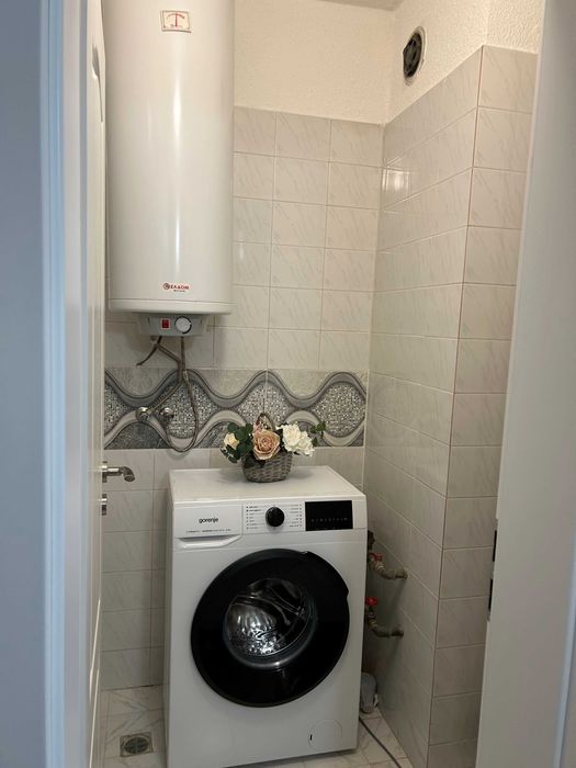 Тристаен апартамент под наем Банишора