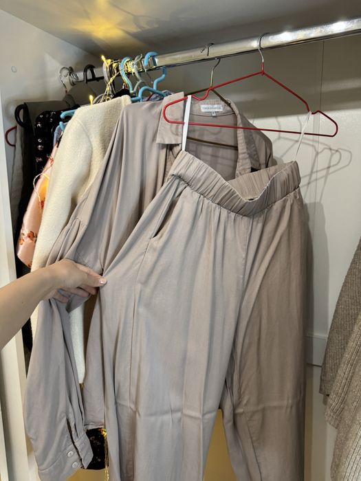 Пальто , пиджаки, женская одежда