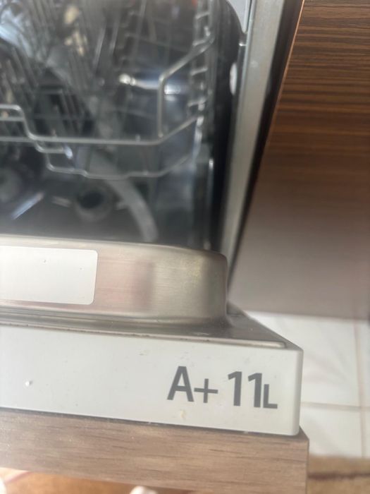 Mașină de spălat vase-pentru piese