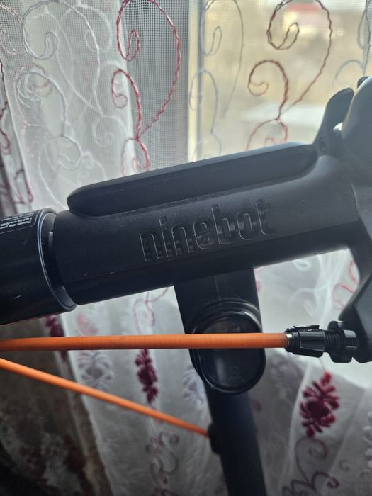 Trotineta Electrica Ninebot KickScooter E2