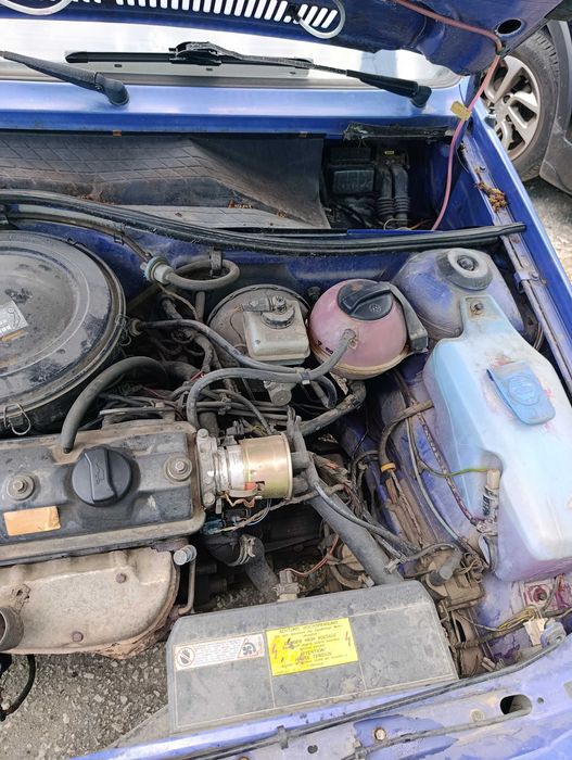 Volkswagen polo на части (цяла)