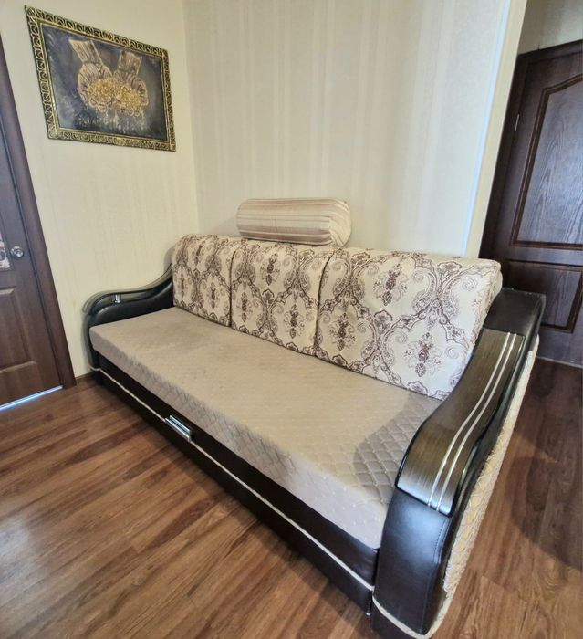 Диван раскладной 3-ка б/у