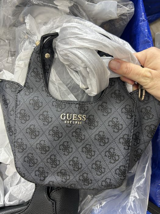 Сумка Guess оригинал новая