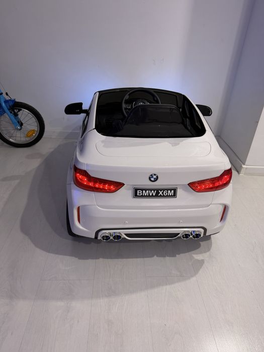 Masinuta copii BMW X6 electric - baterii noi