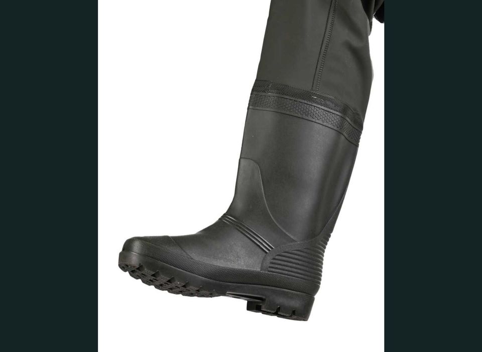 Дълги гумени рибарски ботуши