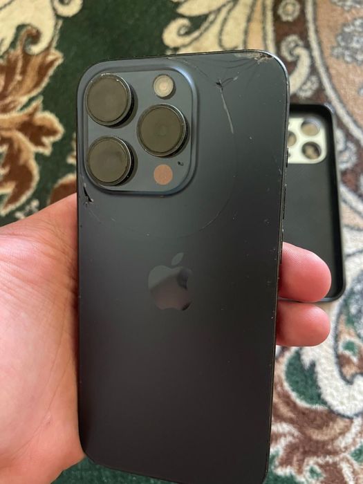 Продам iphone 15 pro