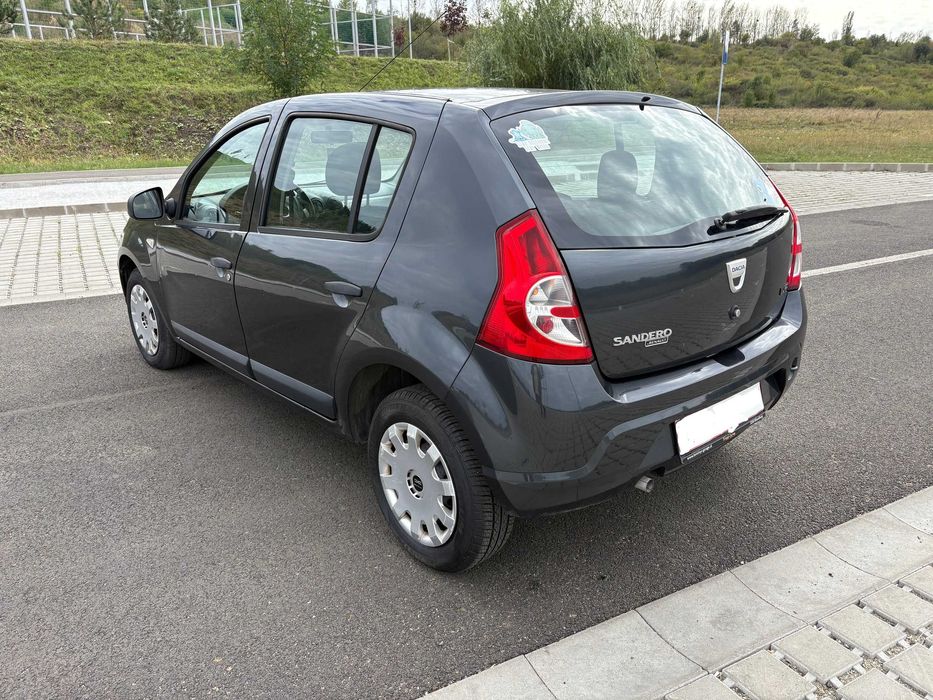 Dacia Sandero 1,4 mpi. An. 2009. Clima