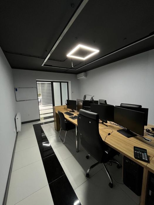 Аренда офиса 90 кв.м  Дархан метро хамида алимжана