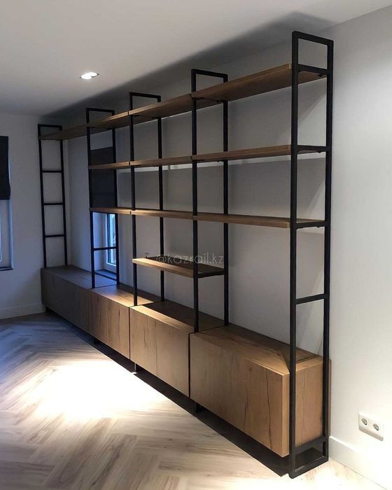 Ресепшен,стеллажи,рейлы,кассовые стойки,столы на заказ