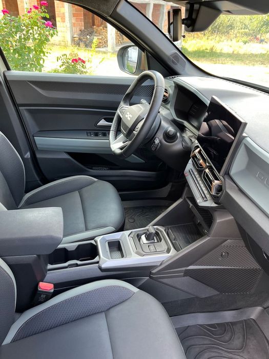 Dacia  Duster 3 , varianta Extreme, hybrid (motor 1.6) 29300km , stare ca noua, garantie