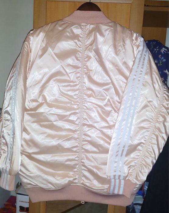 Дамско яке на Adidas