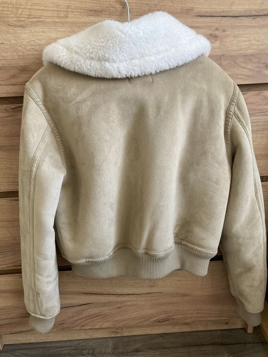 Бежаво яке на Зара