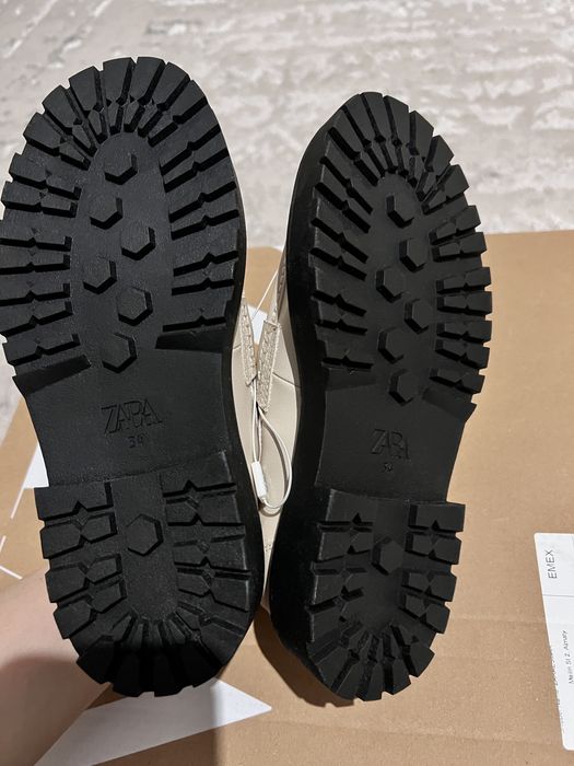 Продам детский лоферы