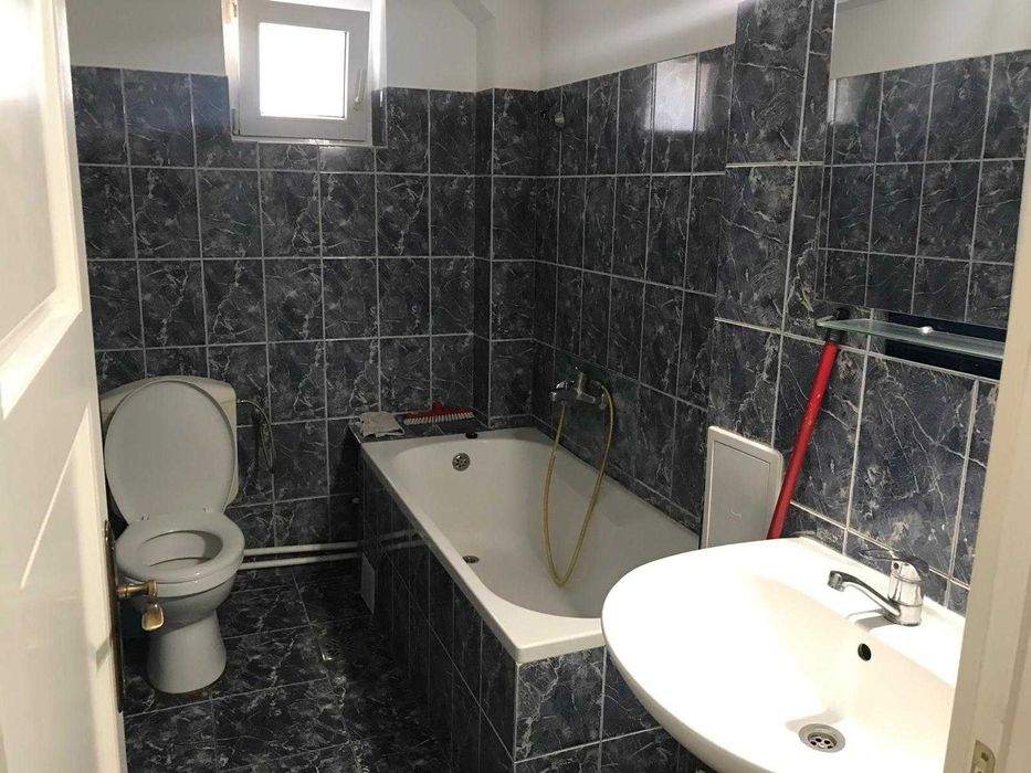 Apartamen 2 camere de închiriat