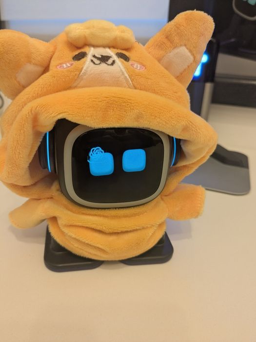 Robot interactiv EMO GO HOME Living AI