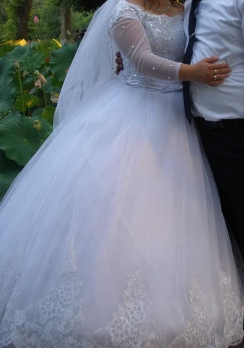 Свадебное платье