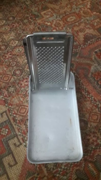 Чайники . кастрюлька , тёрка с поддончиком