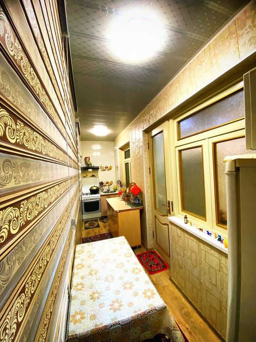 Чилонзор 17 2.3/1/4 сотилади